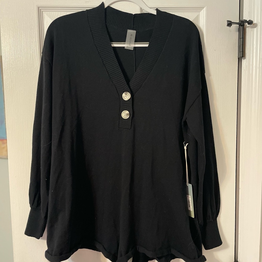 Black V-Neck Buttoned romper